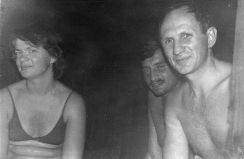 sauna2.jpg (20423 bytes)